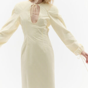 ROWEN ROSE Gestreiftes langes Kleid mit Cut-out