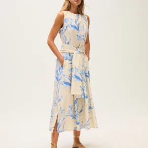 Langes ärmelloses Kleid mit Gürtel