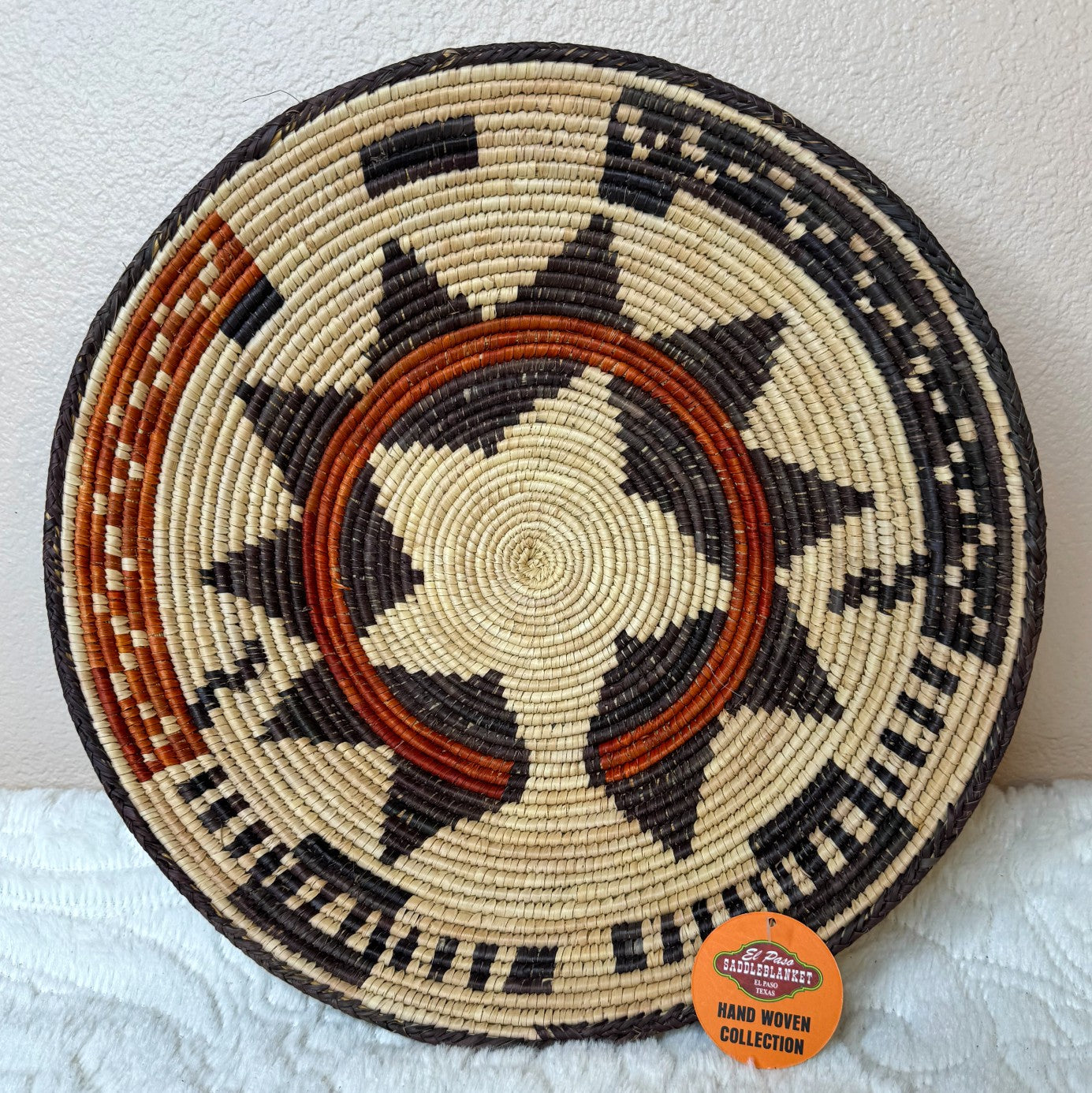 Hochwertige, gewebte Körbe aus dem Südwesten – Roter Stern