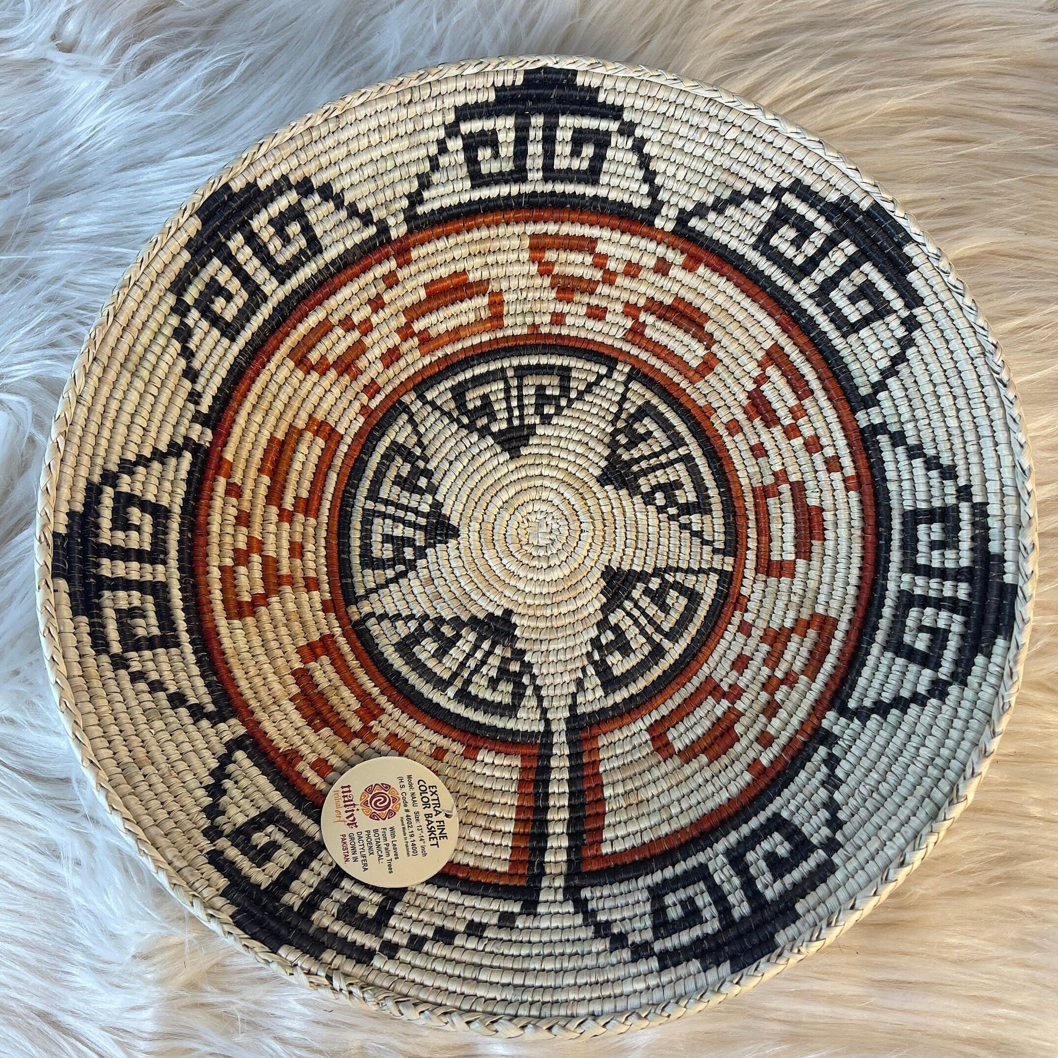 Hochwertige, gewebte Körbe im Südwest-Stil – Rote Spitze